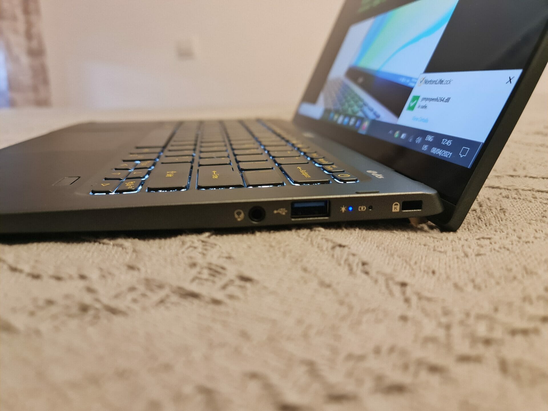 Acer Swift 5 lateral