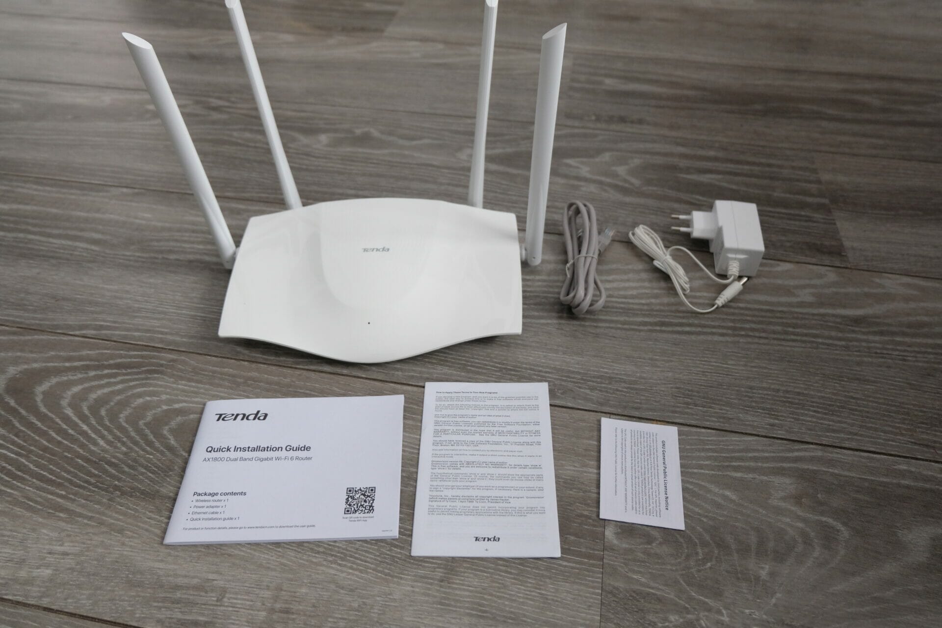 Unboxing Tenda AX1800 TX3