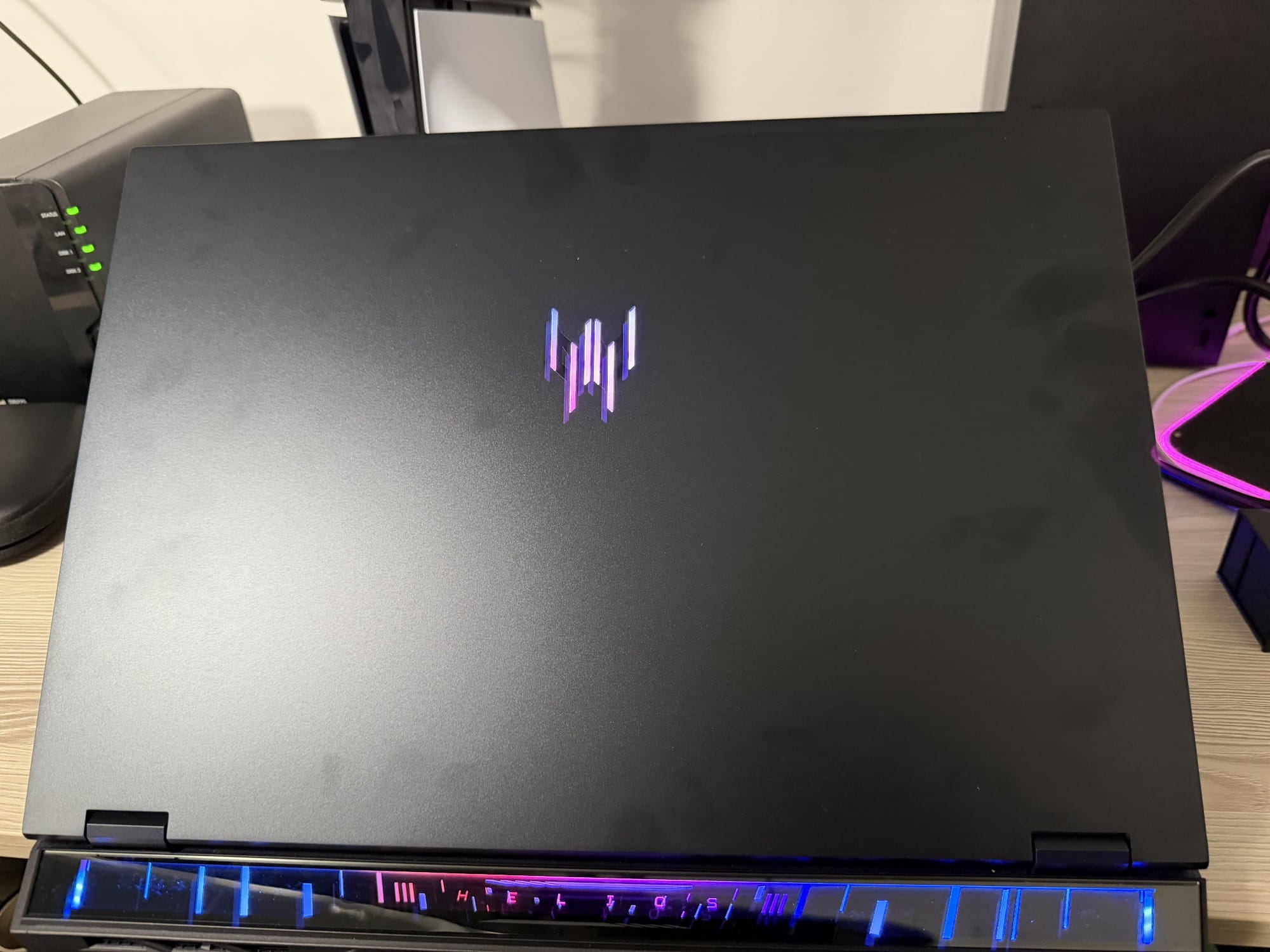 Acer Predator Helios 18 AI